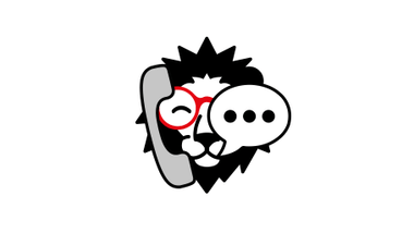 Cartoon-Löwe mit roter Brille, Telefon und Sprechblase.