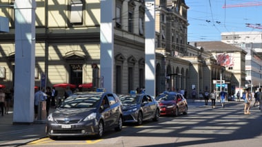 Foto der Taxis am Stadttor