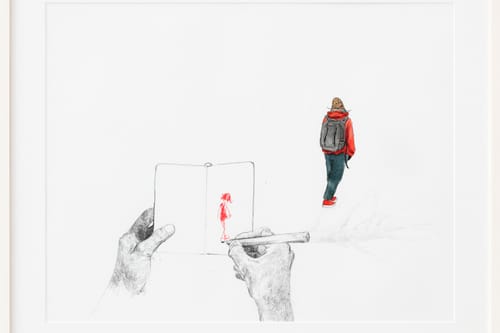 Skizze zeigt Person in roter Jacke mit Rucksack, von Hand gezeichnet.