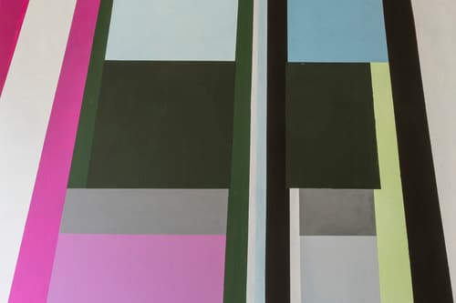 Abstrakte Kunst mit bunten geometrischen Formen.